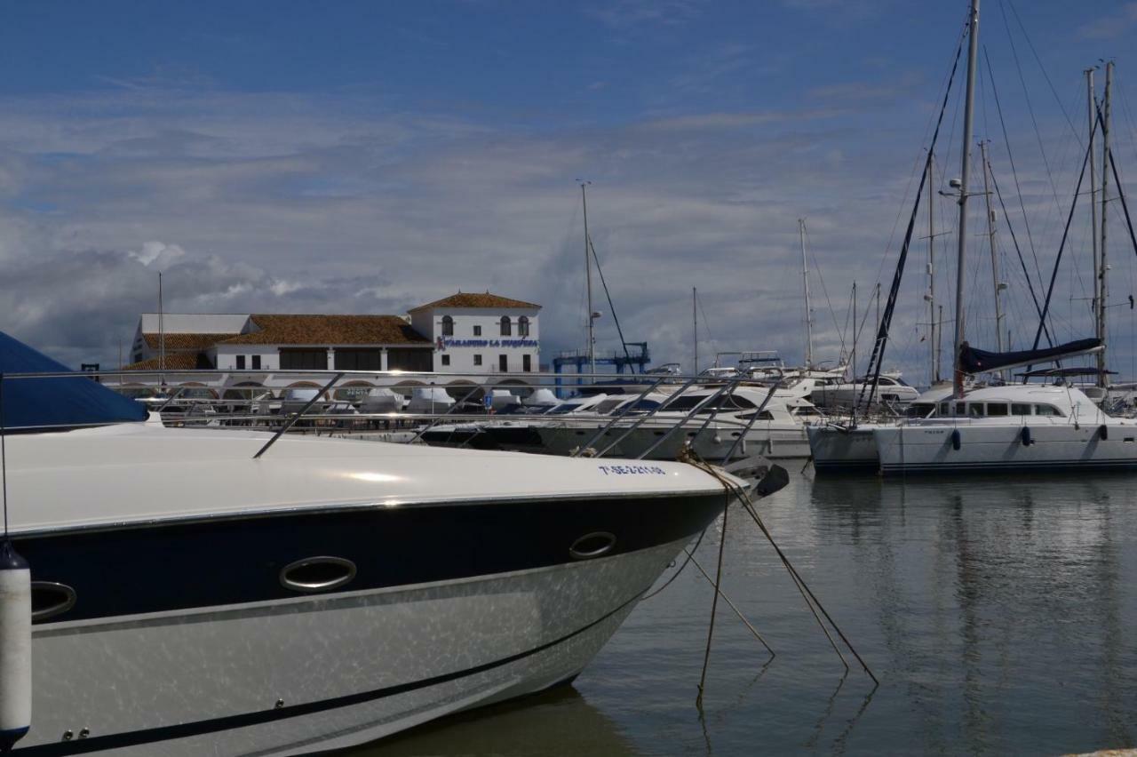 Duquesa Puerto Manilva Exterior foto